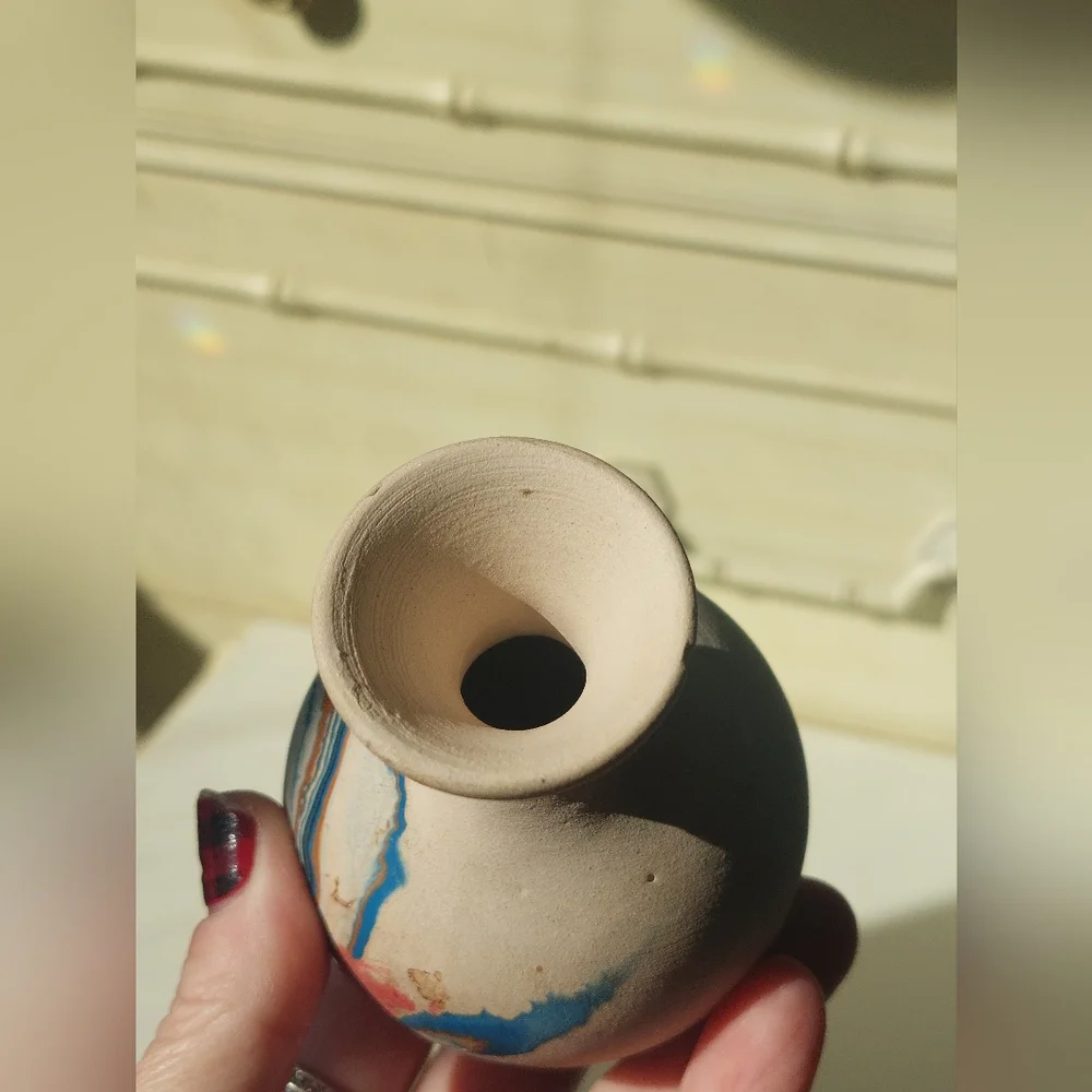 VTG Nemadji Pottery swirl pattern studio art mini vase 4.25 in - Picture 3 of 4